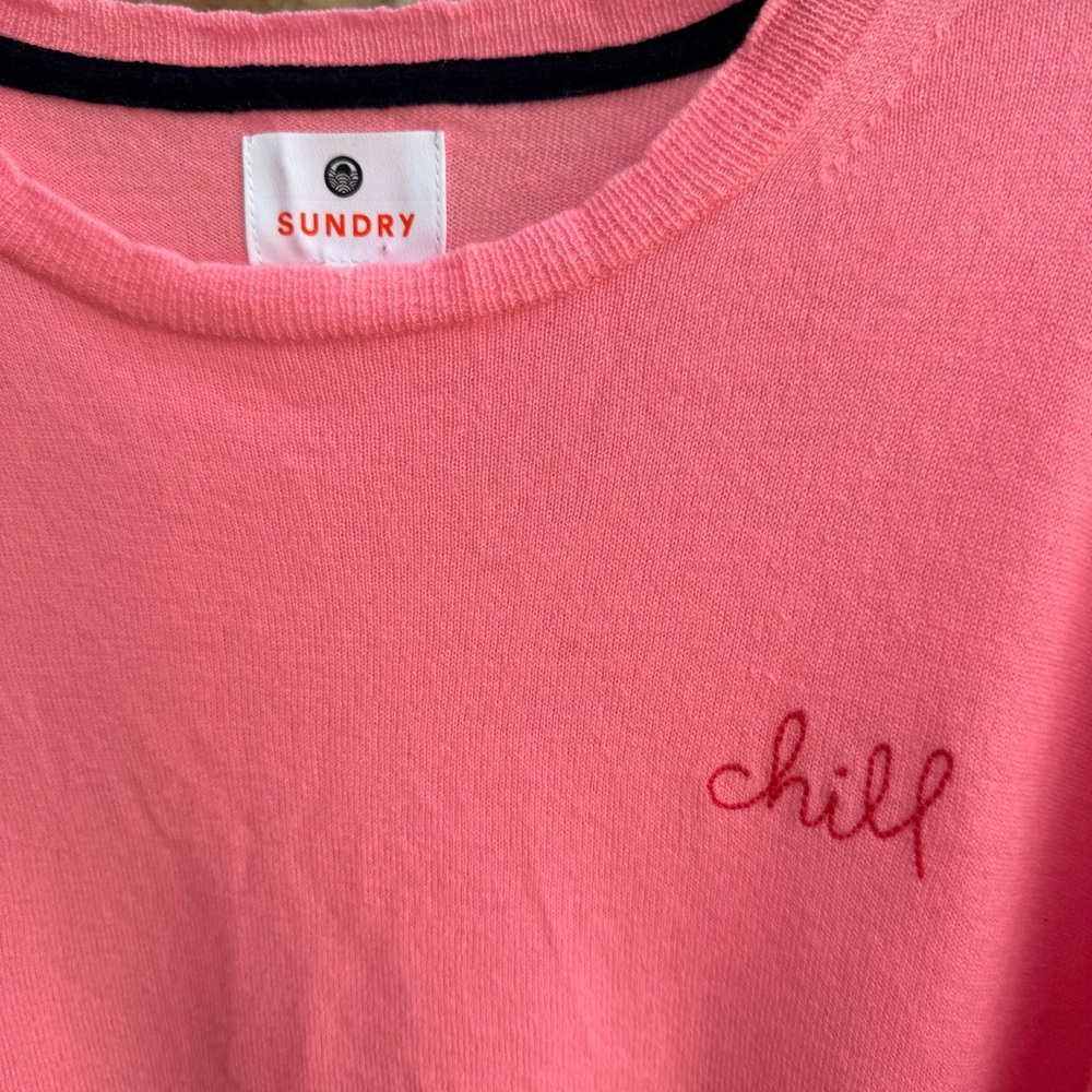 Sundry Crew Neck Sweater in Neon Pink Merino Wool/Cashmere With Red „Chill“ Sz 0